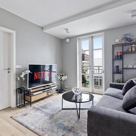 Cheerful Down Town Apartment Reykjavík Buitenkant foto